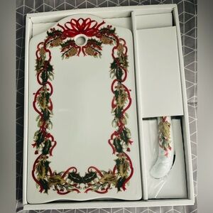 Christmas Garland “NEW” CHEESE CUTTING BOARD & KNIFE - Andrea By Sadek Porcelain